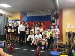 �����������